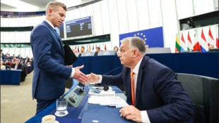 Kein Treffen unter Freunden: Péter Magyar und der „Viktator“ beim EU-Gipfel. Es lebe die ...