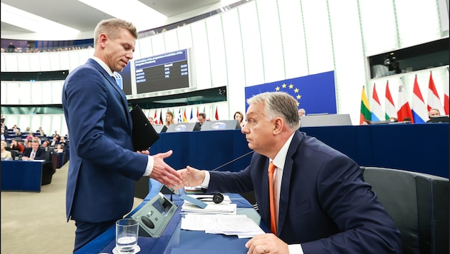 Kein Treffen unter Freunden: Péter Magyar und der „Viktator“ beim EU-Gipfel. Es lebe die ...