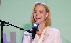 Lisa Kudrow hat sich mit 60 zum ersten und letzten Mal mit Botox behandeln lassen. „Seltsame“ ...