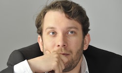 Christian Ulmens Anwalt hat im Streit um die Vorwürfe von Collien Fernandes nun einstweilige ...