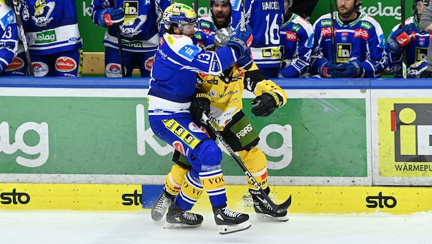 VSV-Stürmer Adam Helewka (li.) war der beste Torjäger und der Bad Boy.