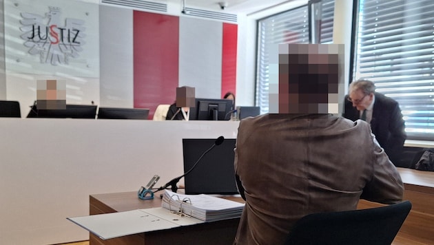 „Es hatte alles seine Richtigkeit“, sagt der Angeklagte beim Prozess am Landesgericht ...