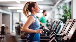 Das Ausbleiben der Menstruation trifft vor allem junge Frauen, die intensiven Ausdauersport ...