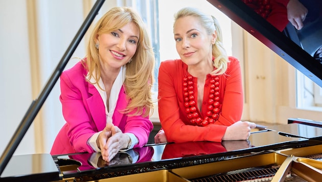 Frauenpower in der polnischen Botschaft: Pianistin Donka Angatscheva und Moderatorin Silvia ...