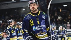 Dienstag Papa, Donnerstag Halbfinalist: Eisbären-Stürmer Alexander Lahoda.
