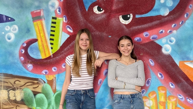 Aurelia (14) und Lara (13) aus Eferding (OÖ) machen bei dem Experiment mit und fühlen sich auch ...
