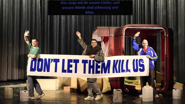 Daniel Klausner, Luka Dimić und Klaus Müller-Beck in „Radio Sarajevo“