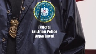 Kurios: Die vermeintliche Bundespolizei spricht nur Englisch. 