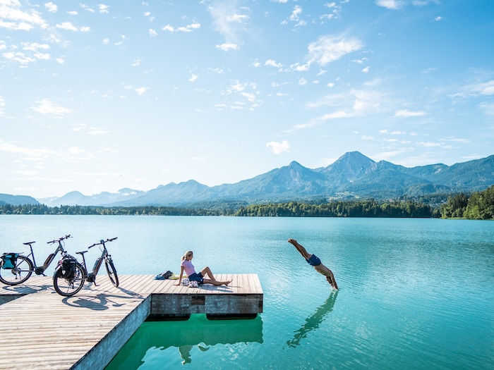 Die vielen Seen sind ein Tourismus-Hotspot.