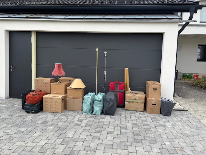 Die Frau wurde derart betrogen, dass sie ihe Wohnung in Deutschland aufgab und mit ihrem Hab und ...