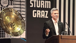 Sturms Sportchef Michael Parensen muss nach dem Klassiker umbauen. 