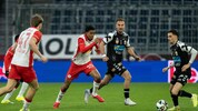 Riquelme (li.) und Liefering vergaben eine 2:0-Führung.