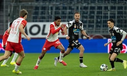 Riquelme (li.) und Liefering vergaben eine 2:0-Führung.