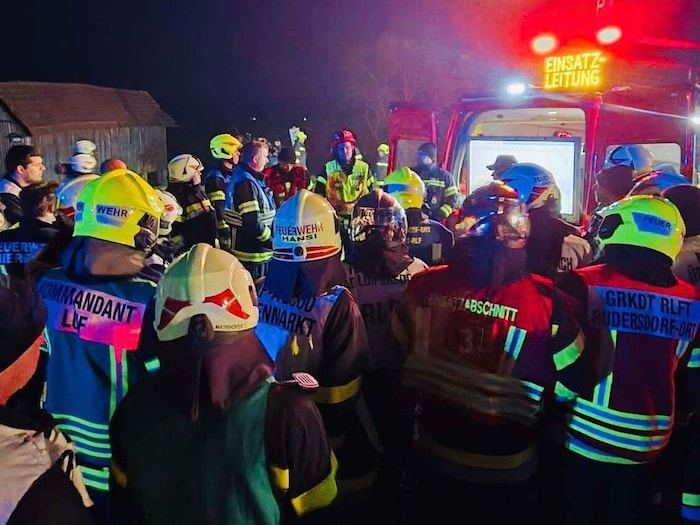 Knapp 180 Feuerwehrkräfte waren im Einsatz.