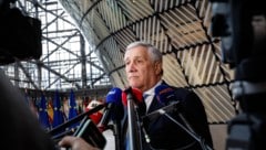 Italiens Außenminister Antonio Tajani stuft die Bedrohung als „sehr vage“ ein, trotzdem dürfe ...