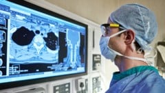 Erste Studien haben gezeigt, dass der Antikörper Krebszellen sichtbar macht (Symbolbild).