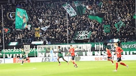 Wacker-Fans stürmen wieder das Tivoli-Stadion