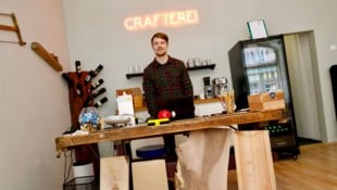 Lorenz Neubauer bietet in seiner „Crafterei“ in Graz Holz-Workshops an