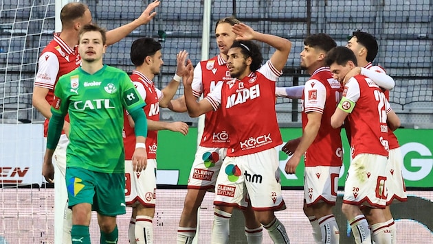 Das 5:1 des GAK in Tirol (o.) war der einzige Auswärtssieg der gesamten Quali-Runde. Bisher ...