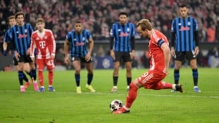 Anglo-Bayer Harry Kane traf doppelt gegen Atalanta Bergamo.