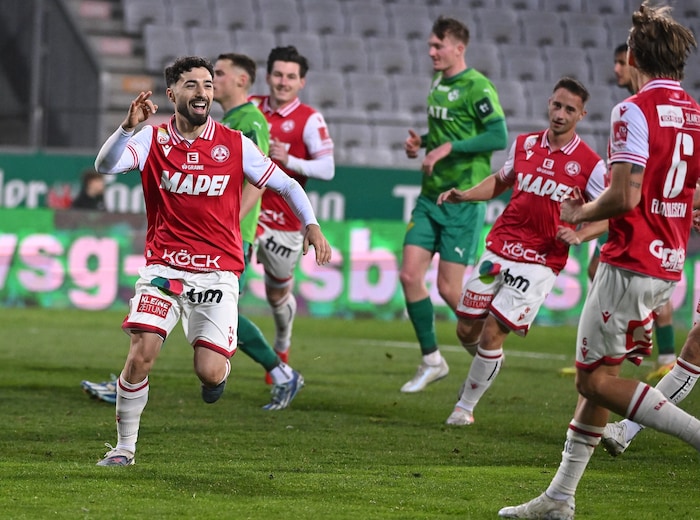 Jaconb Italiano bejubelte seinen ersten Triplepack.