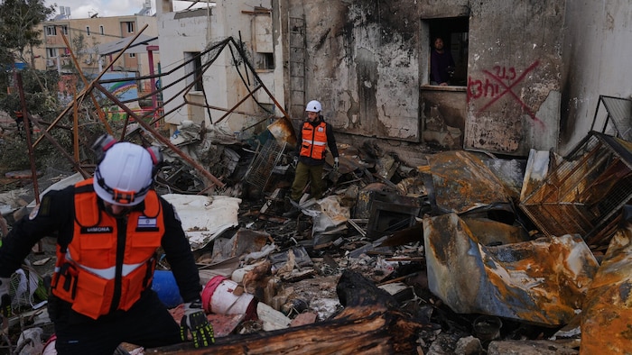 Bei einem Angriff auf Dimona wurden mehr als 40 Menschen verletzt.
