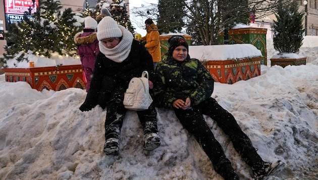 Der Kreml verkündet eine Maßnahme nach der anderen, wie Russinnen zum Kinderkriegen animiert ...