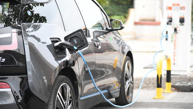 E-Autos sind auf Vorarlbergs Straßen mittlerweile ein gewohntes Bild.