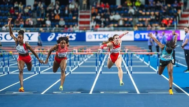 Karin Strametz (2.v.r.)