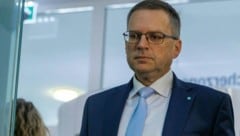 Wird es langsam eng für den schwarzen Klubchef?