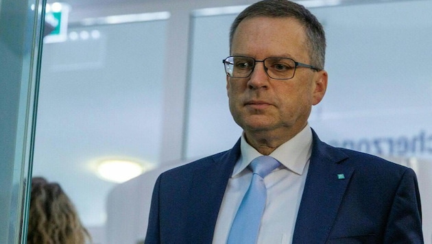 Wird es langsam eng für den schwarzen Klubchef?