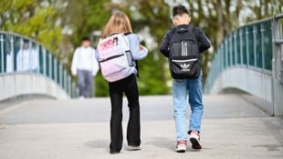 Soll ein Taferlklassler eine sprengelfremde Volksschule besuchen, braucht es Zustimmung der ...