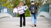 Soll ein Taferlklassler eine sprengelfremde Volksschule besuchen, braucht es Zustimmung der ...
