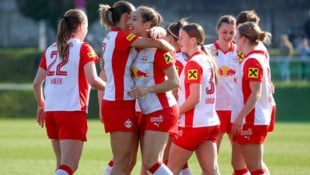 Salzburger Jubel nach dem Heimsieg gegen Südburgenland/Hartberg.