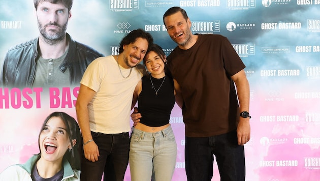 Erkan Acar, Aliyah Acar und Philippe Reinhardt (v.li.na.re.) in Premierenlaune in Wien.