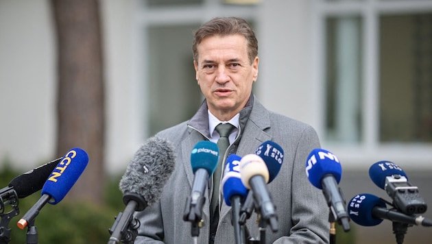 Ministerpräsident Robert Golob setzte sich trotz Schmutzkampagne durch.