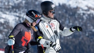 Roland Assinger (hier mit Nina Ortlieb) wird die ÖSV-Damen verlassen.