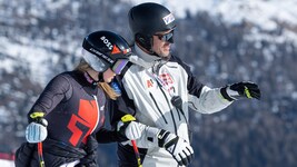 Roland Assinger (hier mit Nina Ortlieb) wird die ÖSV-Damen verlassen.