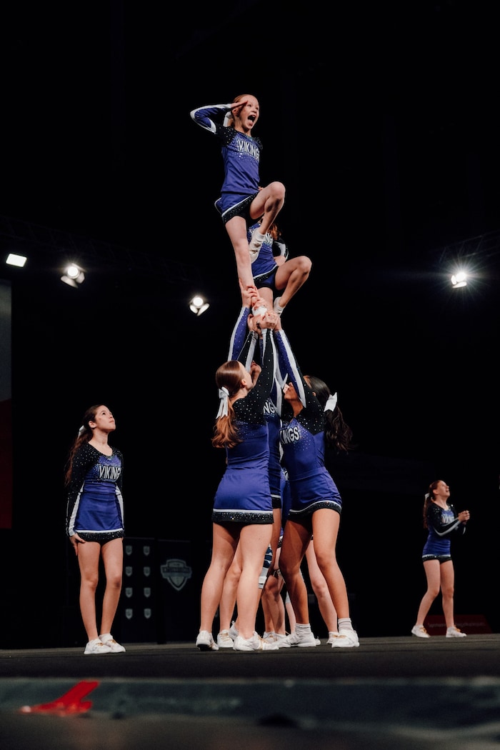 Das Wichtigste beim Cheerleading sind Perfektion und Vertrauen.