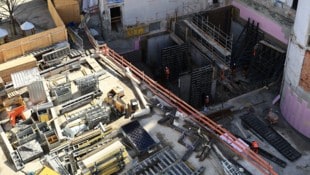 Die Großbaustelle beim Ferdinandeum.