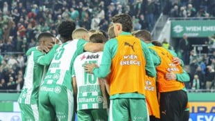 APA/TOBIAS STEINMAURER Im Herbst noch als „Söldner“ bezeichnet, jetzt ist Rapid eine Mannschaft, zeigt Mentalität