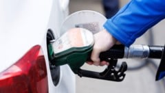 Steigende Energiepreise durch den Iran-Krieg treiben die Inflation und bringen viele Haushalte ...