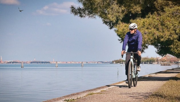 
                    Mit dem Gravelbike durch Venedigs Lagune
                