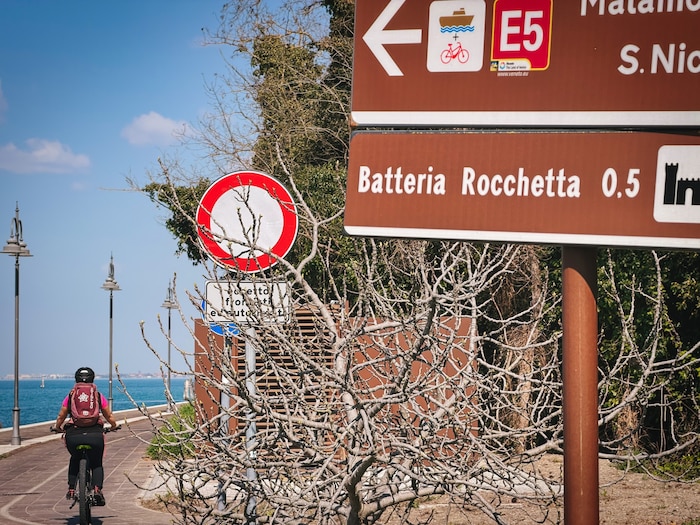 Bei den Radwegen in Italien könnte sich so manch heimischer Straßenbauer etwas abschauen.