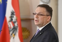 August Wöginger legt seine Funktion als Landesparteiobmannstellvertreter zurück.