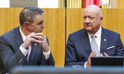 Im Parlament wurde vor und hinter den Kulissen hitzig diskutiert.