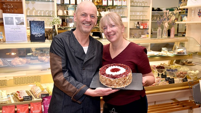 Die Café-Sitzwohl-Besitzer Christoph und Karin Hinteregger sind die Erfinder der ...