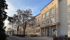 Bei der Löwenfeldschule (MS 10) wird ab Herbst 2027 das Nebengebäude aufgestockt.