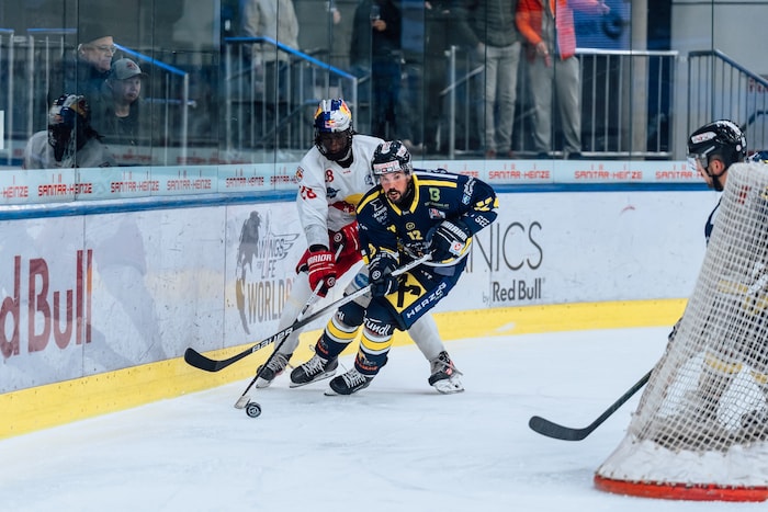 Moussa Hackert (li.) wurde in Gröden rassistisch beleidigt.