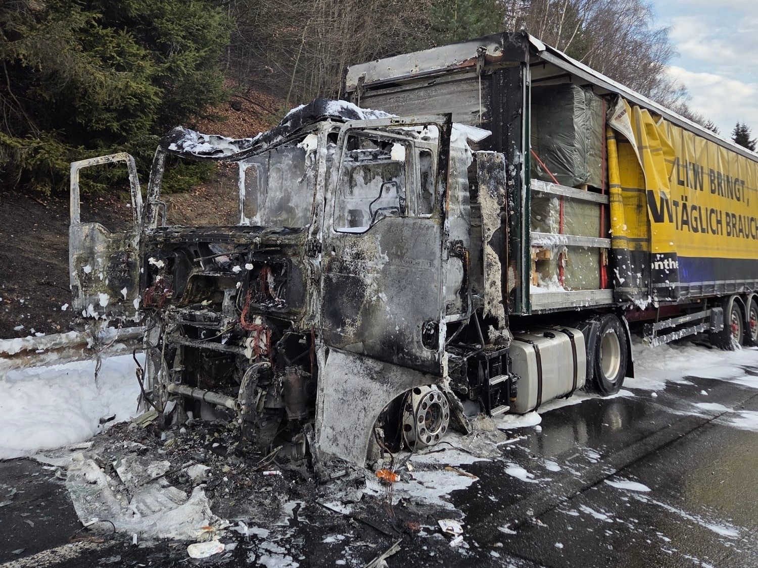 Mehrere Feuerwehren wurden alarmiert.